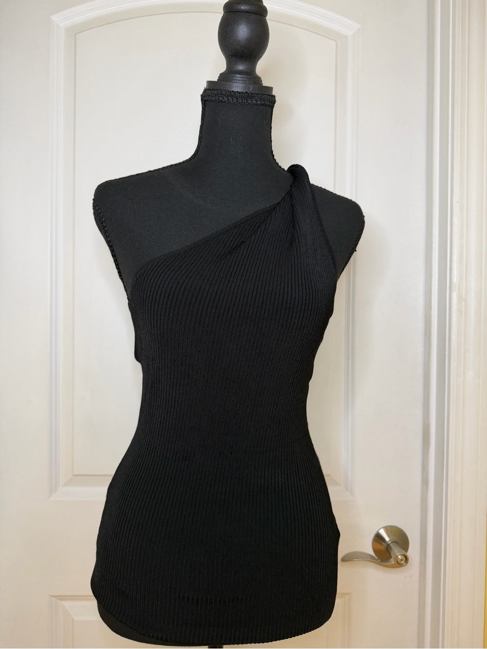 Reiss Thea One-Shoulder Black Ribbed Knit Top, size M